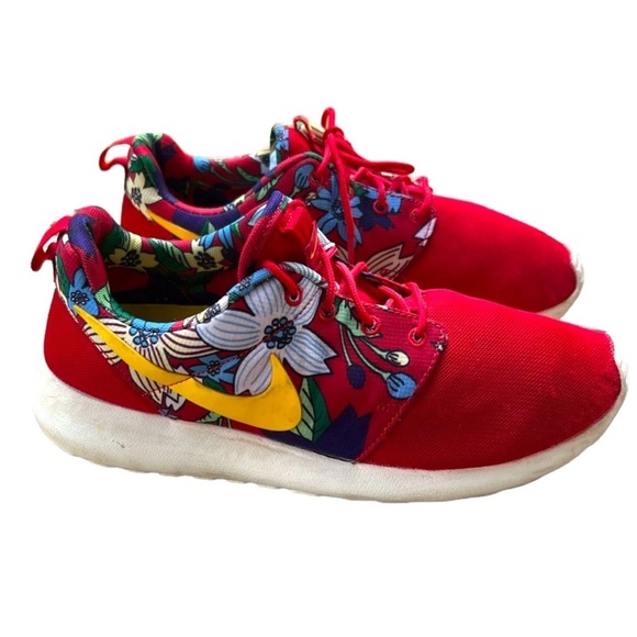 Nike Shoes - Nike Roche tropical aloha sneakers